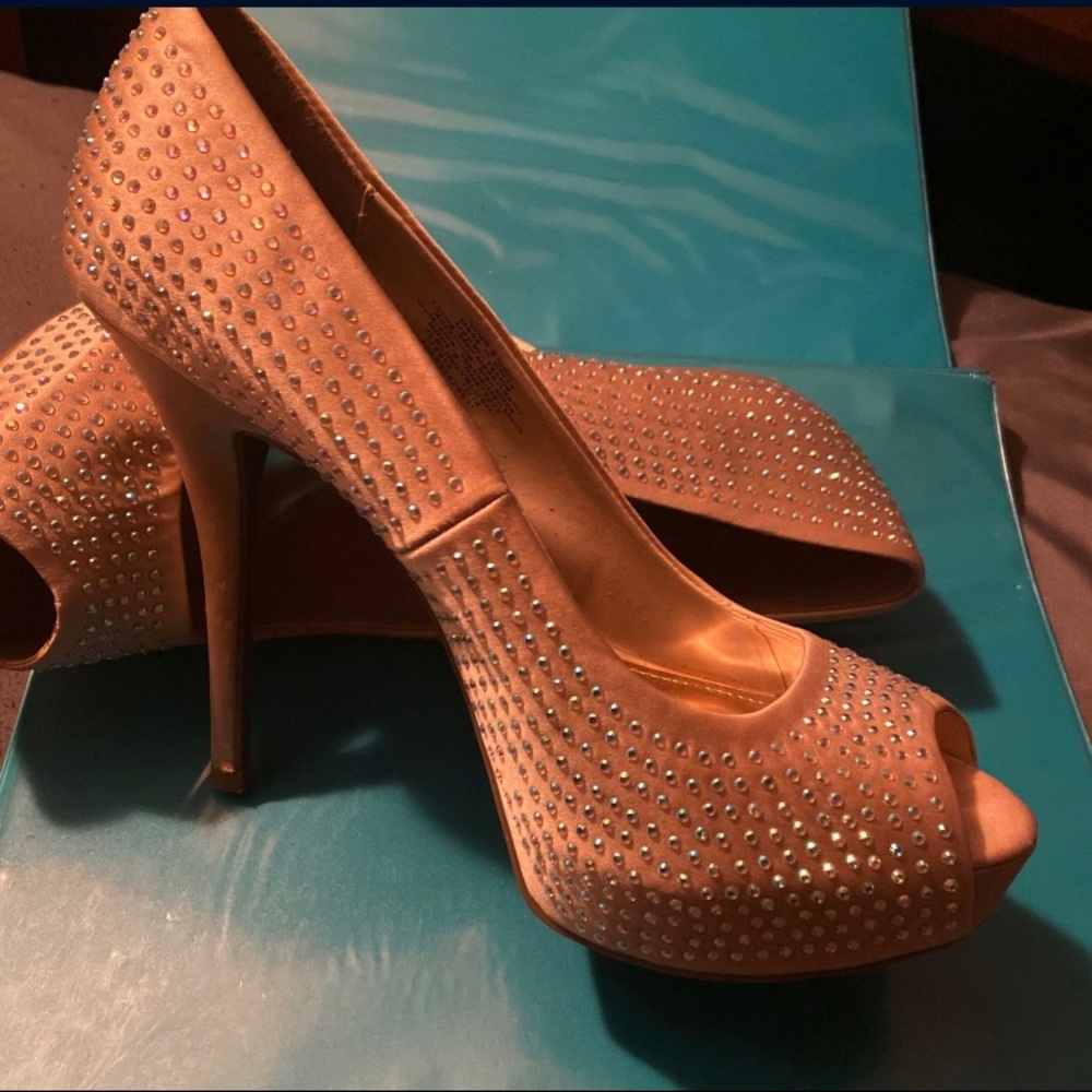 Jennifer Lopez blinging blush heels